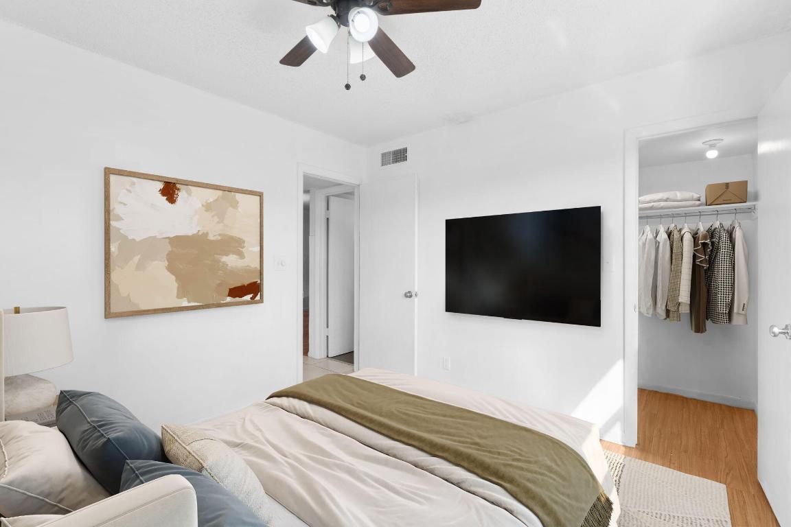 MONTECRISTI COUNTRY CLUB APTS - Residential