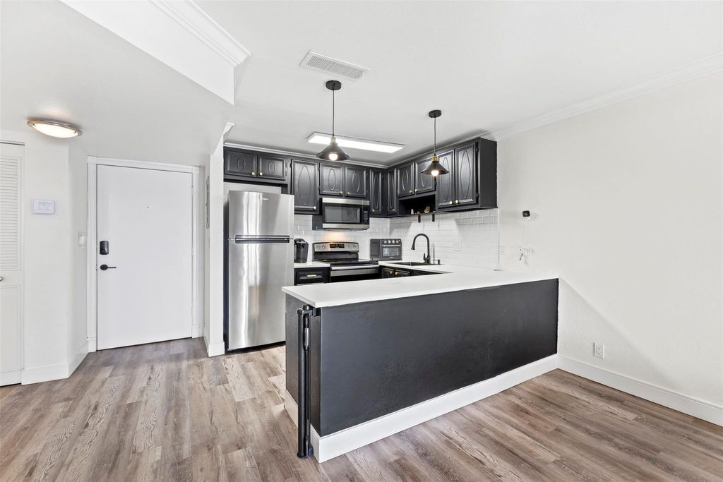 Photo of 101 E Mcnab Road #219, Pompano Beach, FL 33060 (MLS # F10554912)