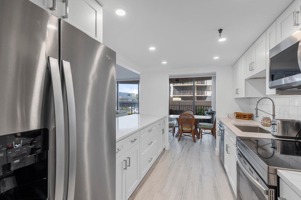 Photo of 859 Jeffery Street #212, Boca Raton, FL 33487 (MLS # B26080089)
