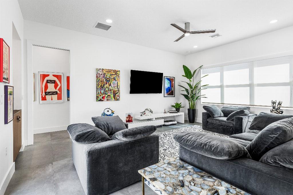 Valencia Grove - Residential