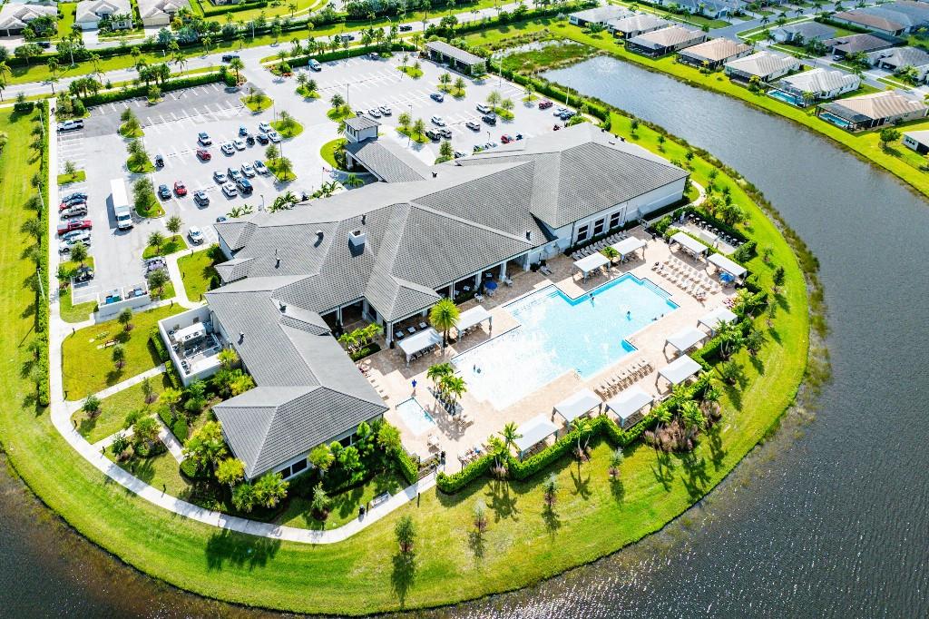 Valencia Grove - Residential