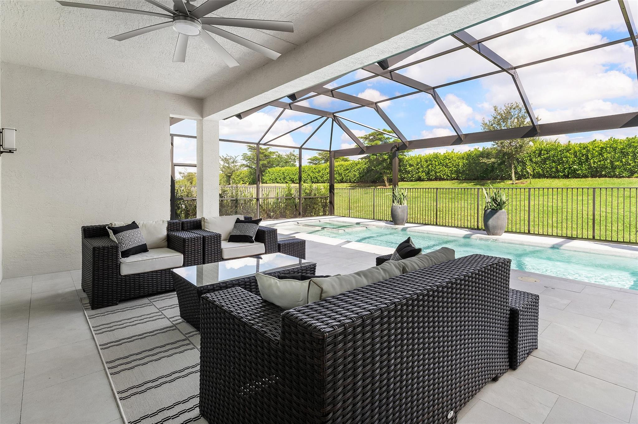 Valencia Grove - Residential