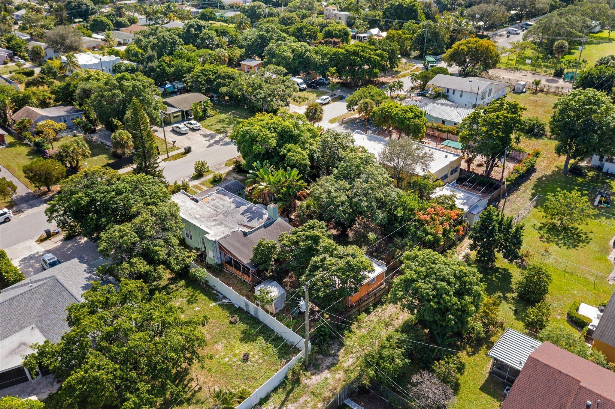 TOWN OF DELRAY - Residential