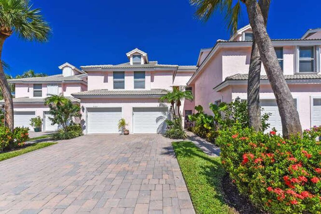 Photo of 3104 Fairway Drive N, Jupiter, FL 33477 (MLS # R11033177)