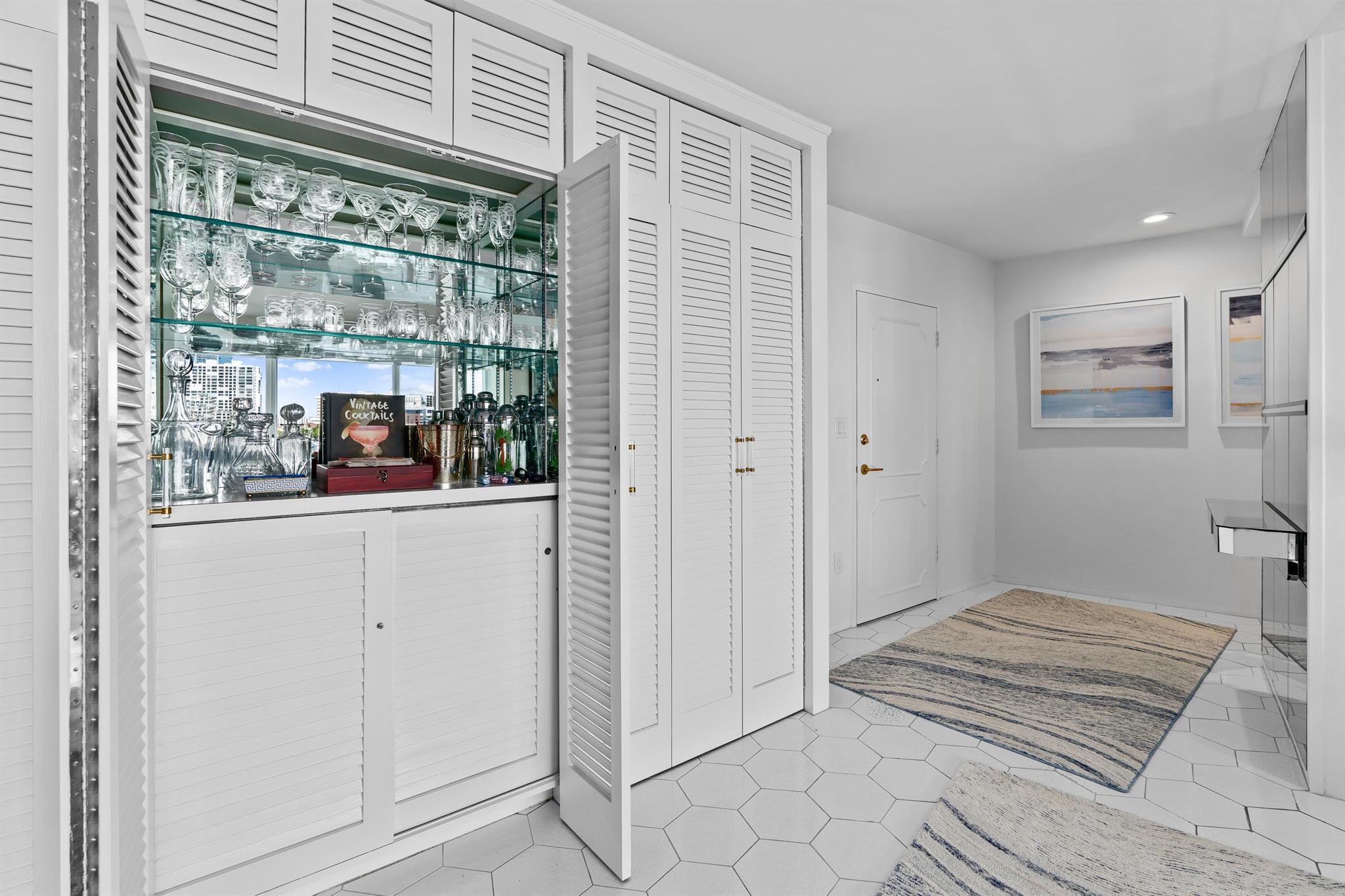 PALM BEACH TOWERS CONDO - Residential