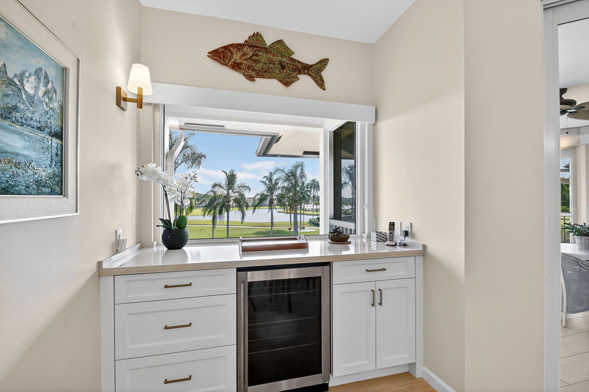 EASTWIND OF ATLANTIS COND - Residential