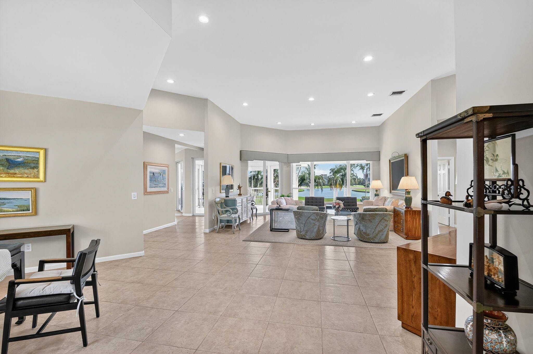 EASTWIND OF ATLANTIS COND - Residential