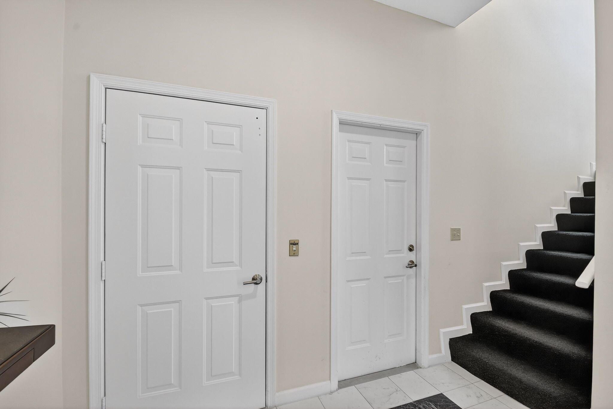 EASTWIND OF ATLANTIS COND - Residential