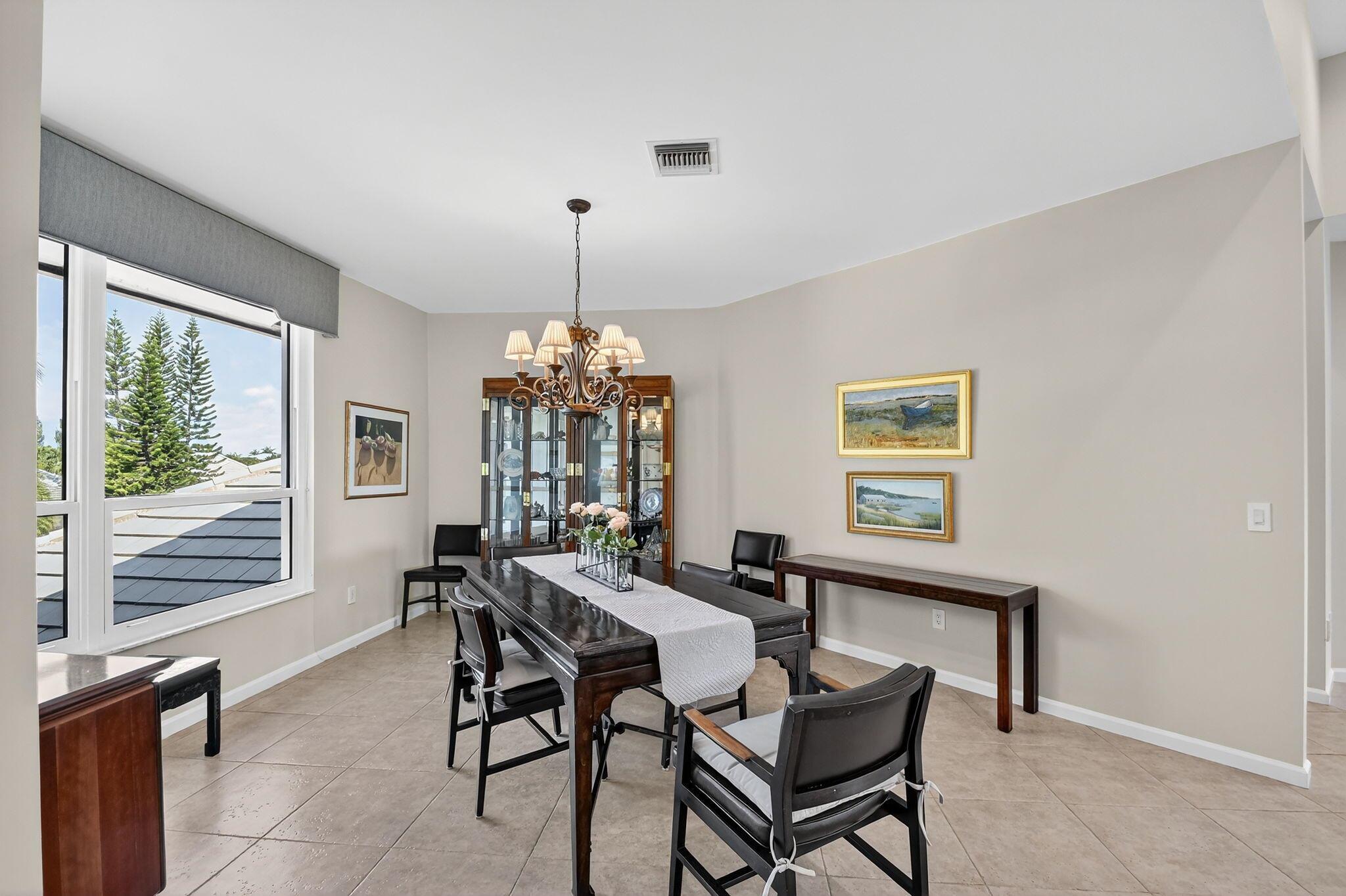 EASTWIND OF ATLANTIS COND - Residential