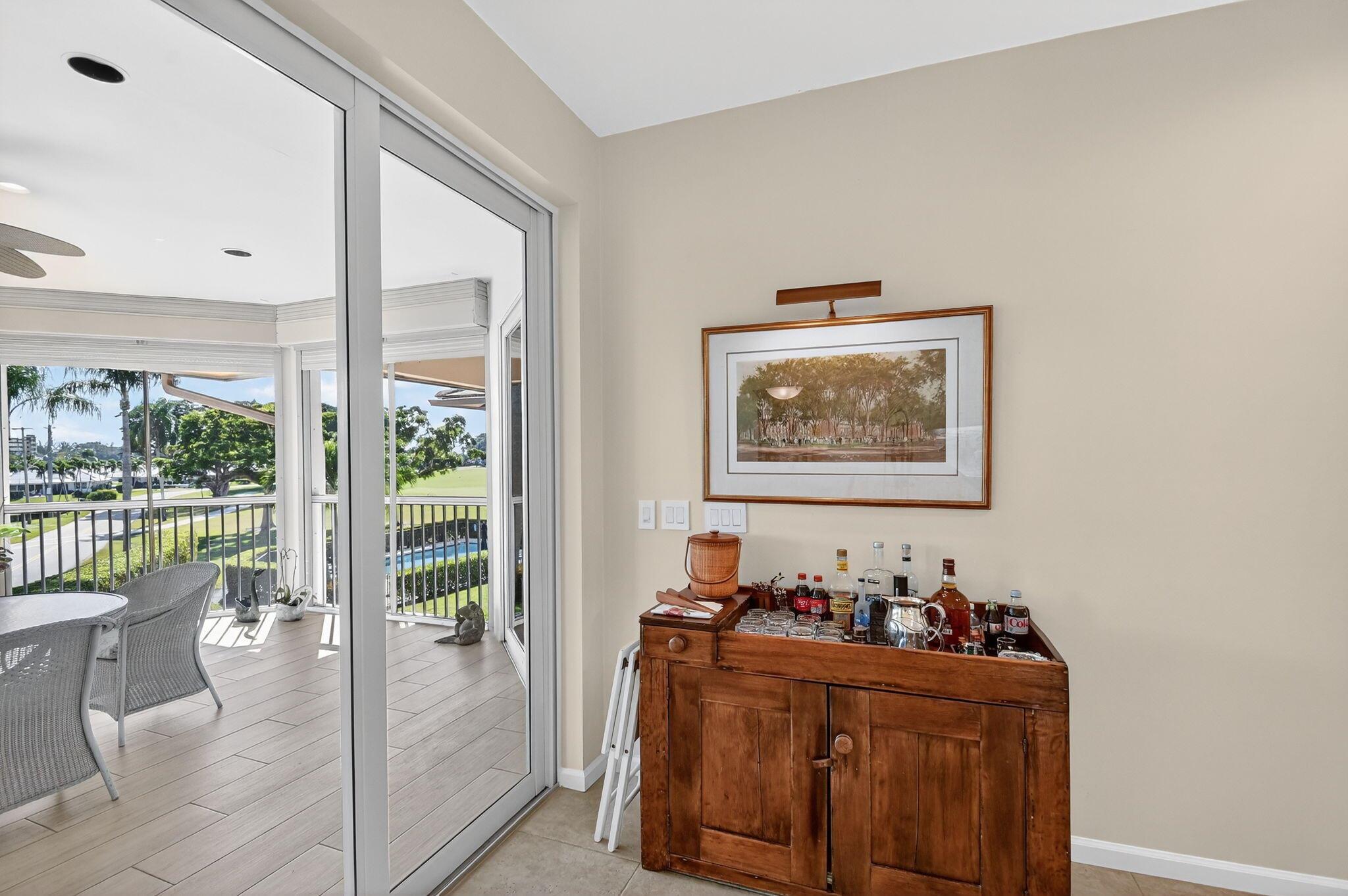 EASTWIND OF ATLANTIS COND - Residential