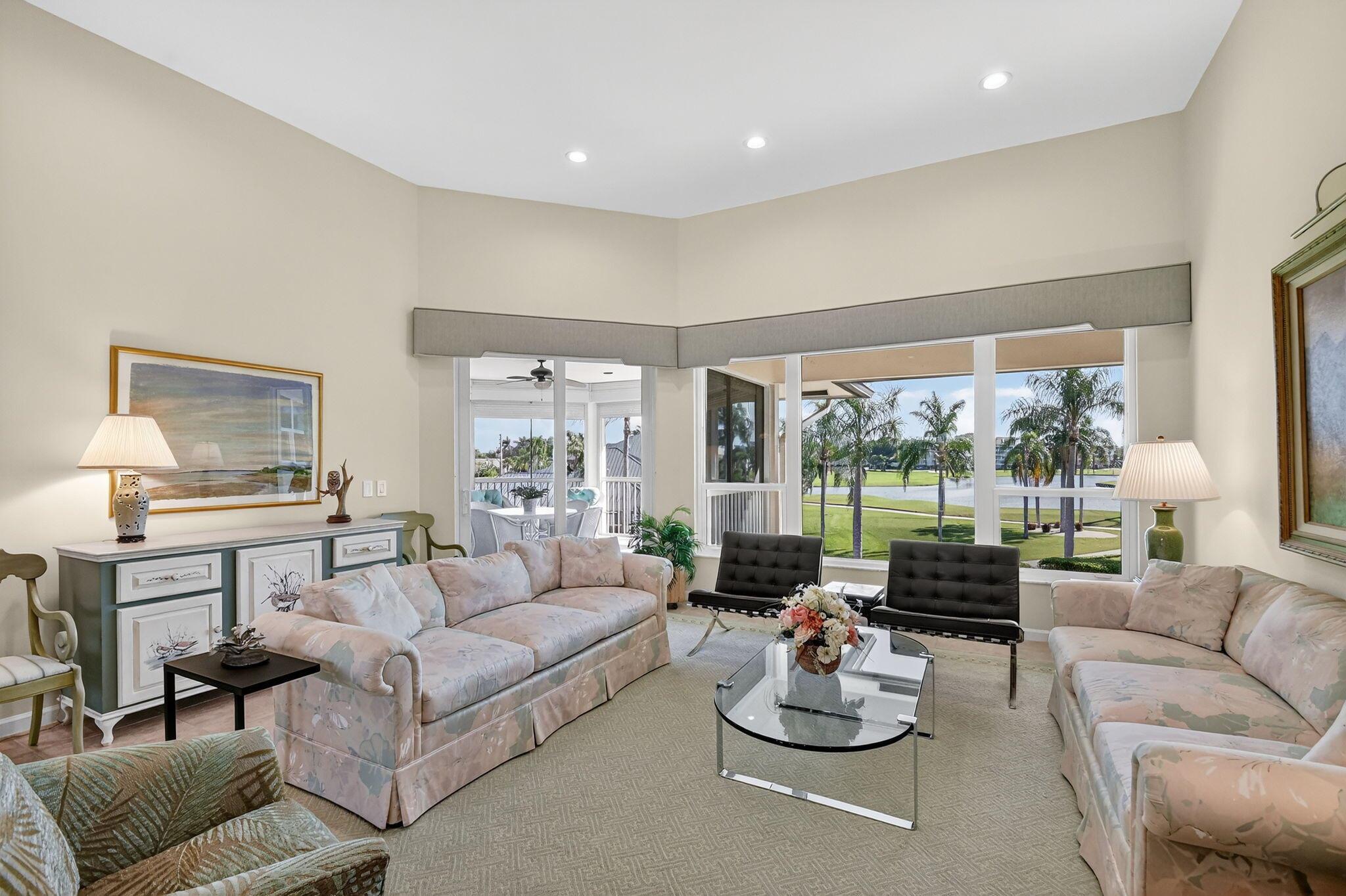 EASTWIND OF ATLANTIS COND - Residential