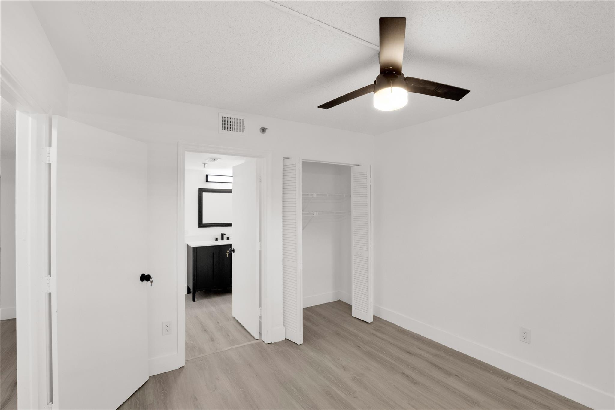 Pines Boca Barwood Condo - Residential