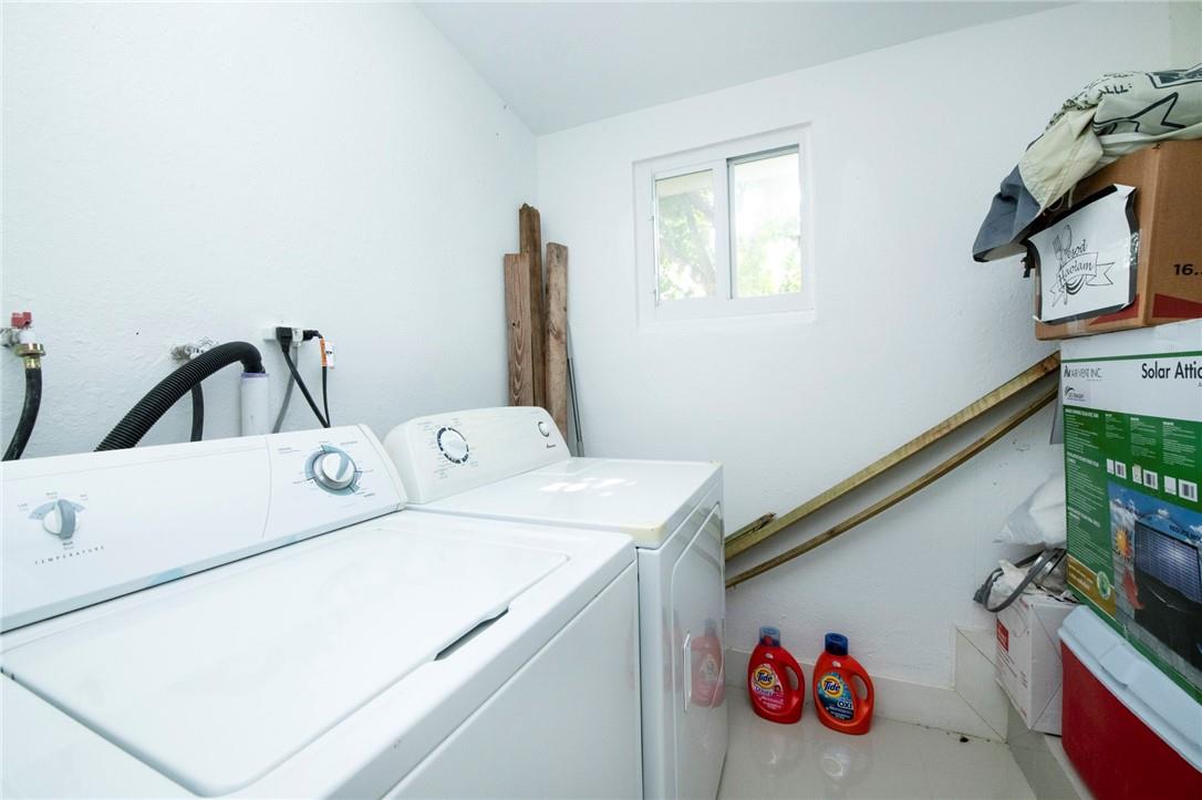 Hollywood Hills 6-22 B - Residential Lease