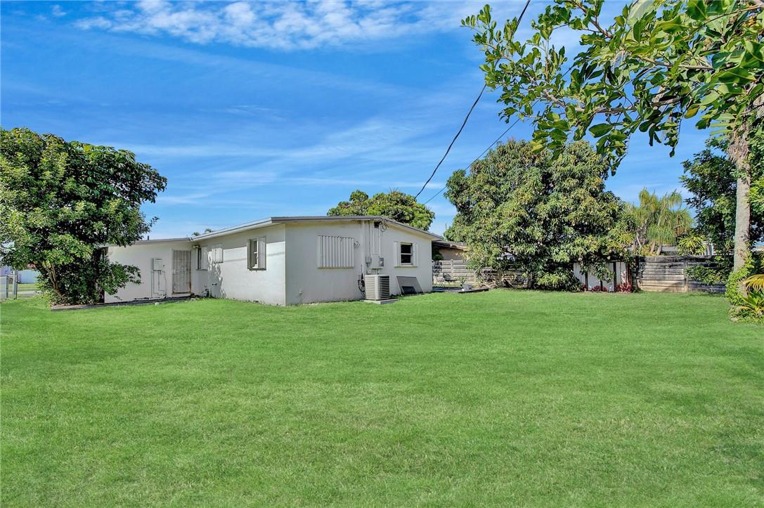 Hollywood Hills 6-22 B - Residential Lease