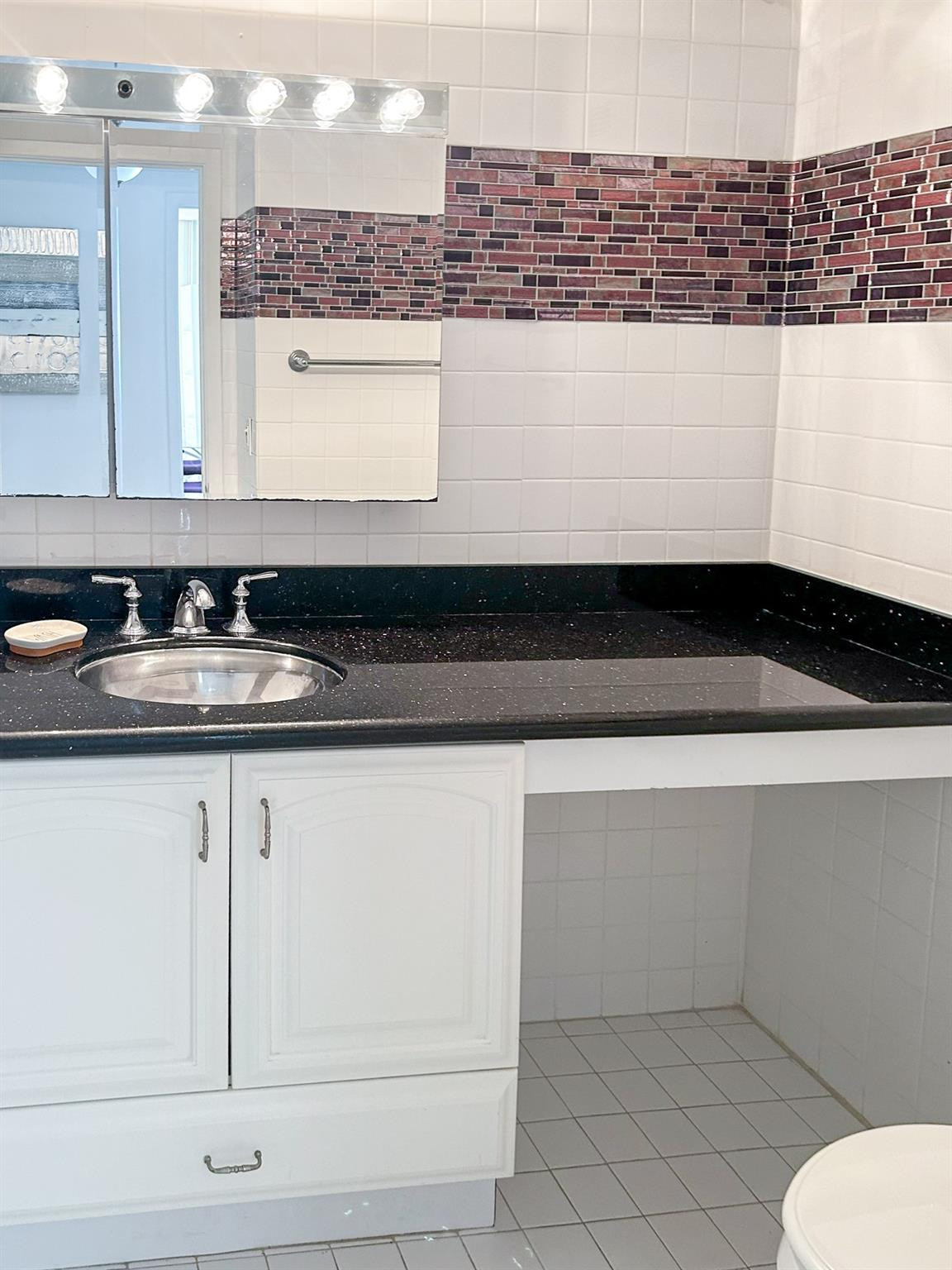 OLYMPUS CONDO - Residential