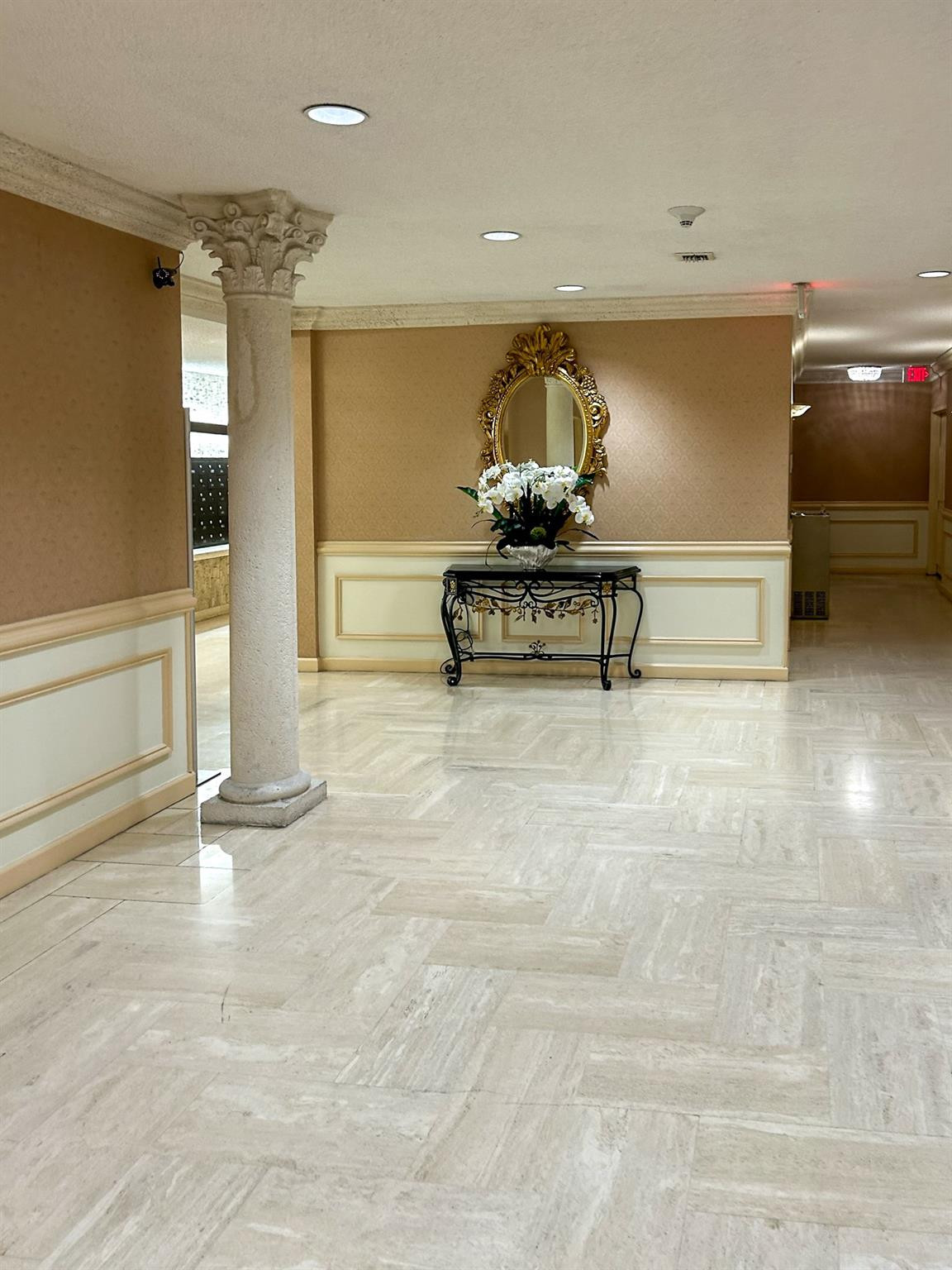 OLYMPUS CONDO - Residential