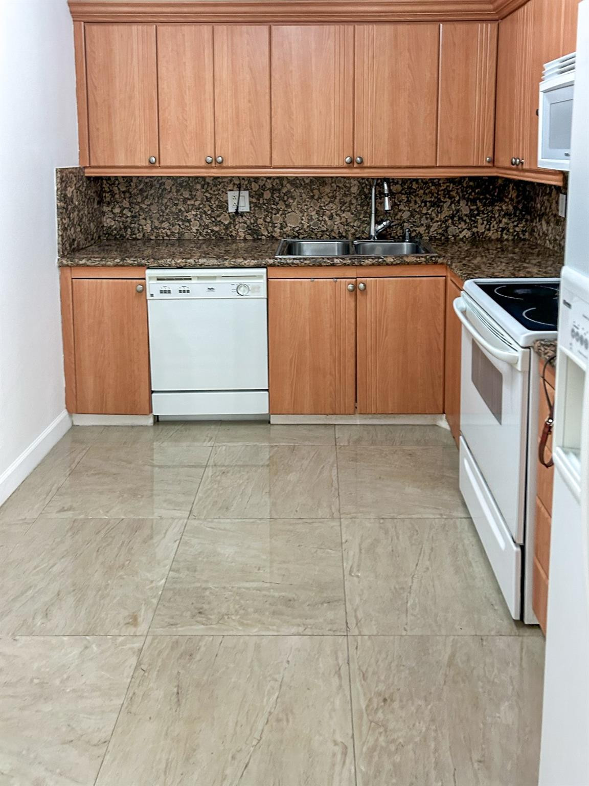 2500 Parkview Drive 615