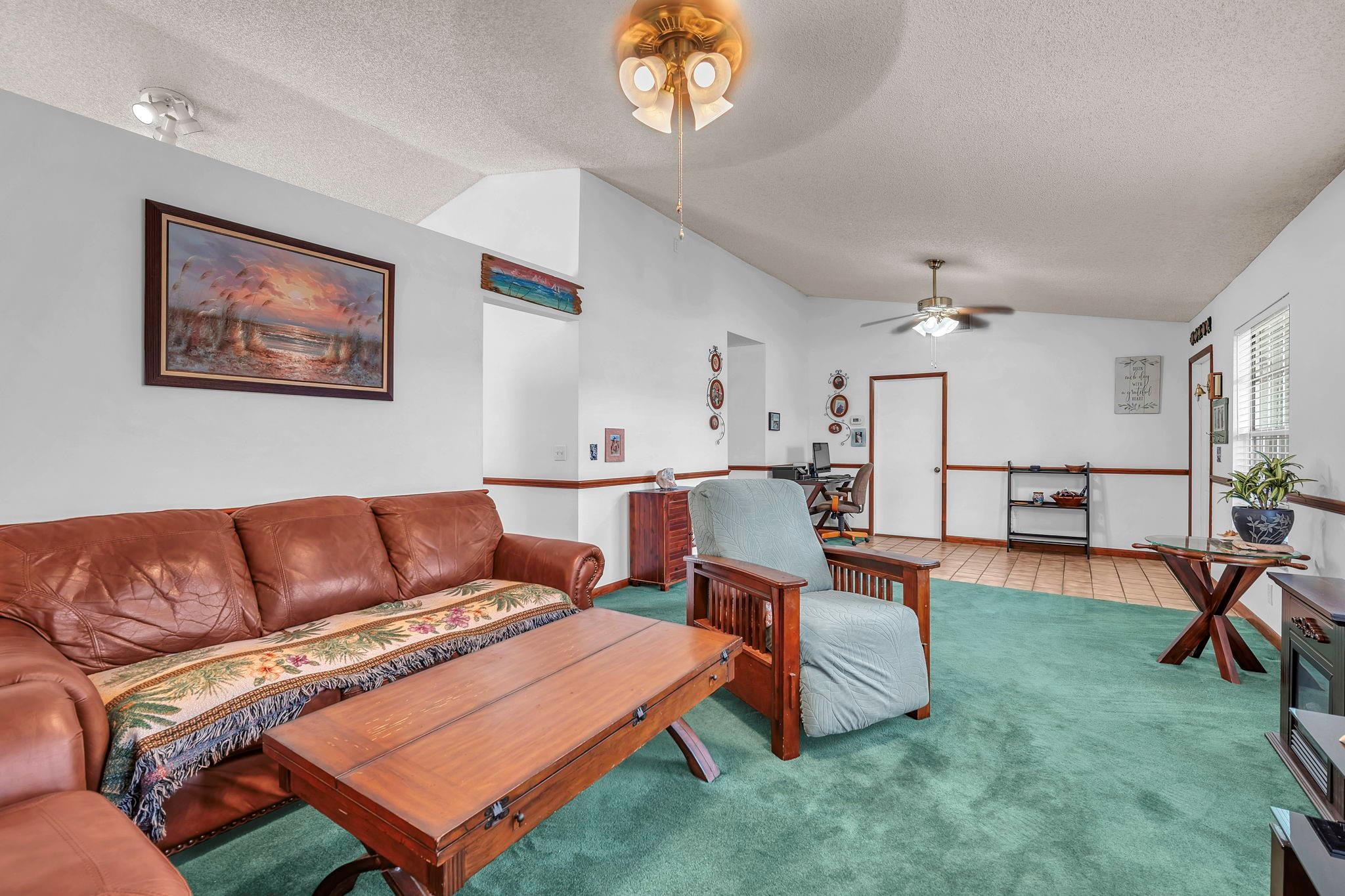 COUNTRYWOOD - Residential