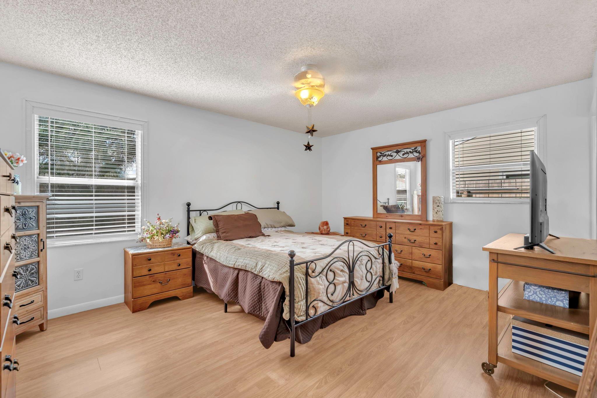 COUNTRYWOOD - Residential