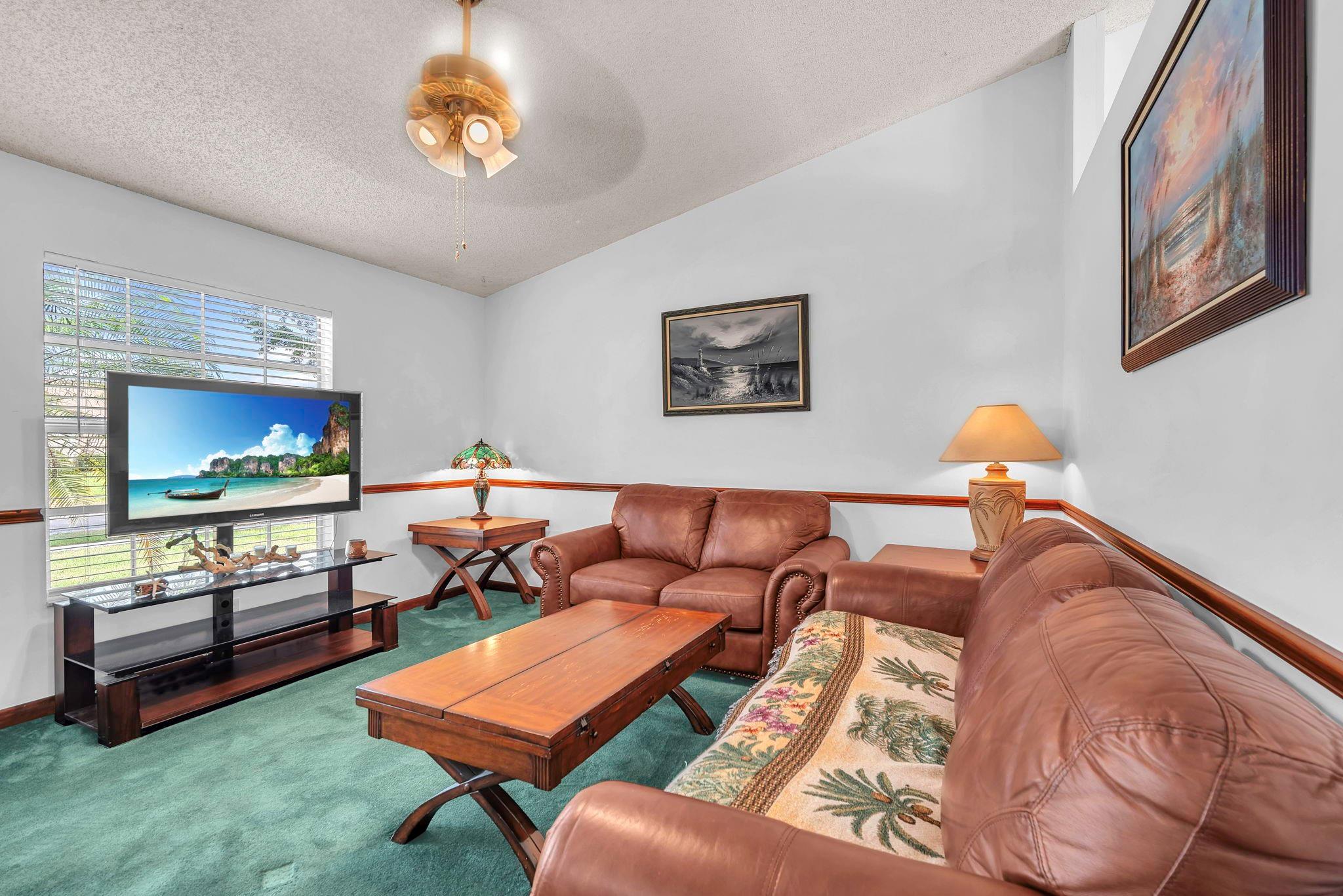 COUNTRYWOOD - Residential