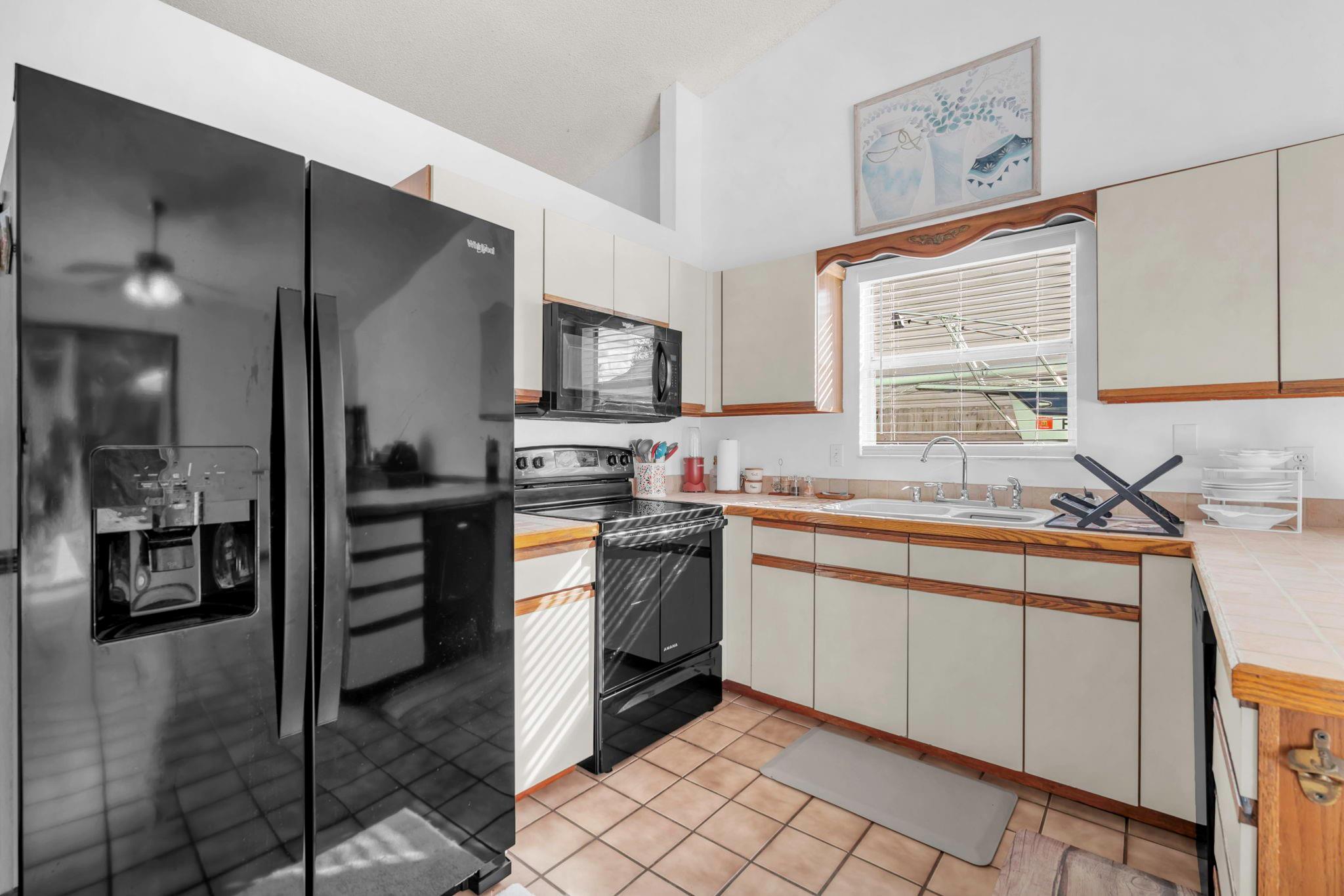 COUNTRYWOOD - Residential