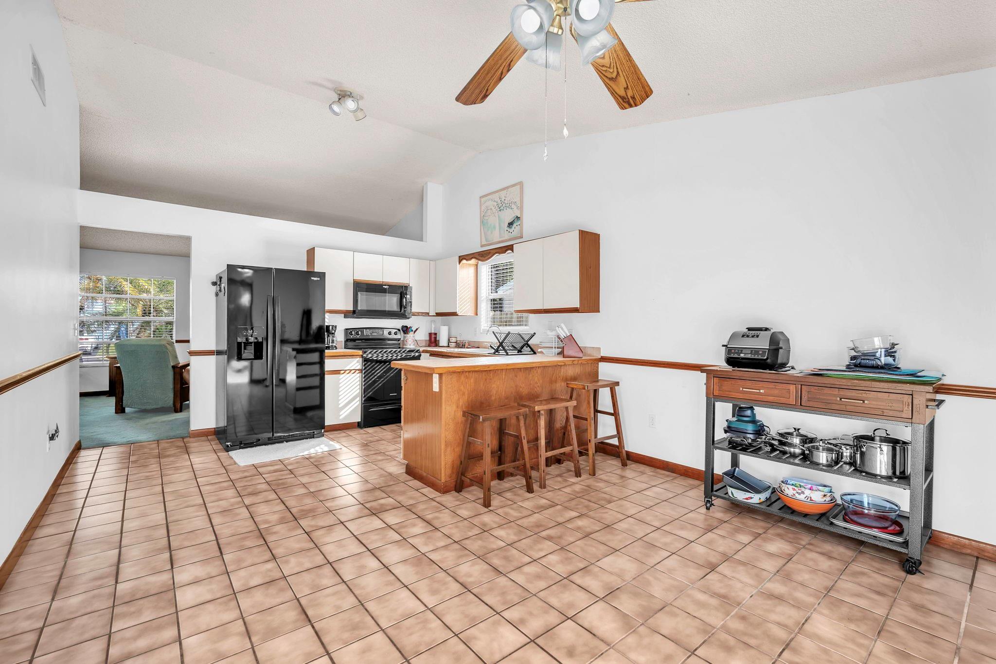 COUNTRYWOOD - Residential