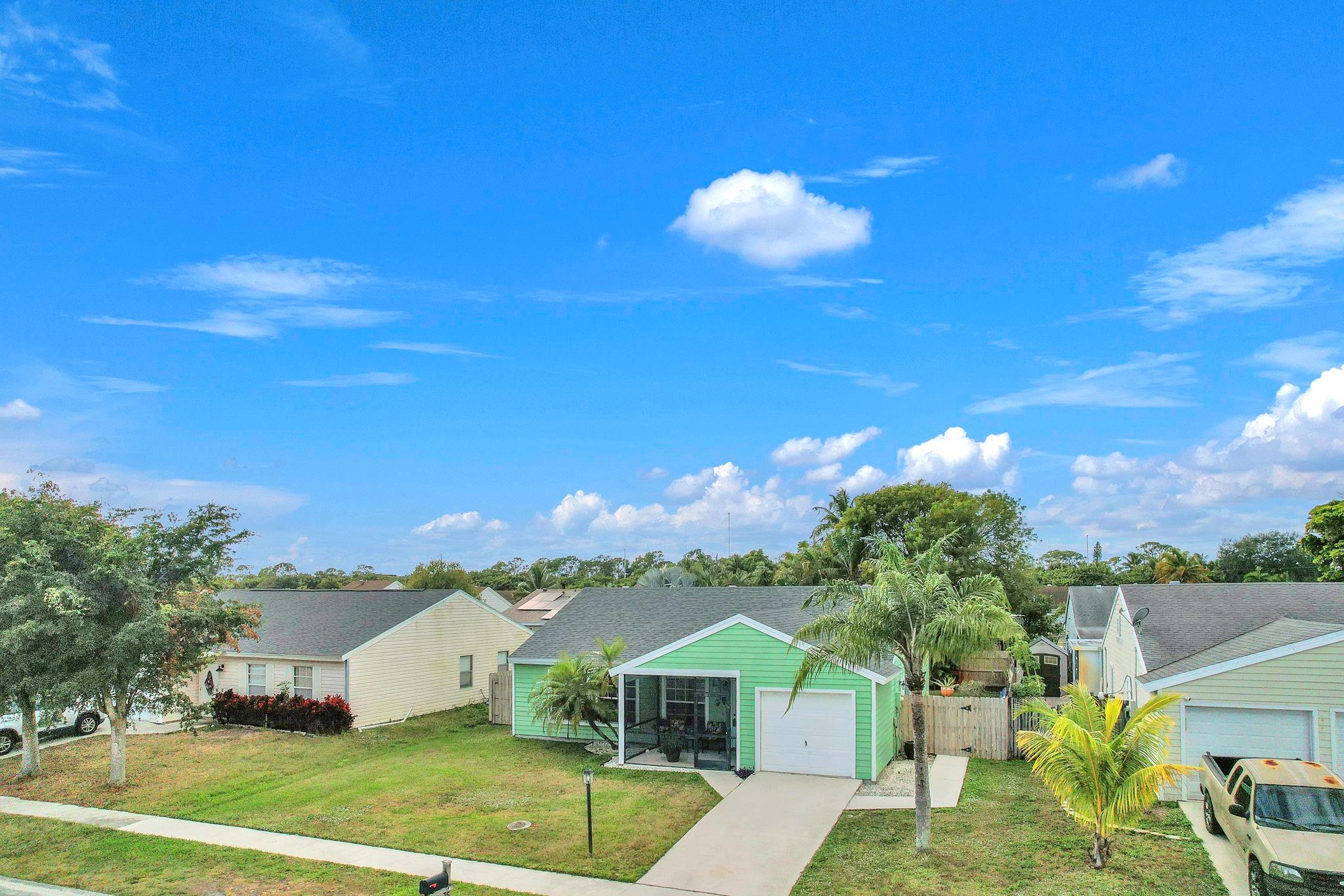 COUNTRYWOOD - Residential