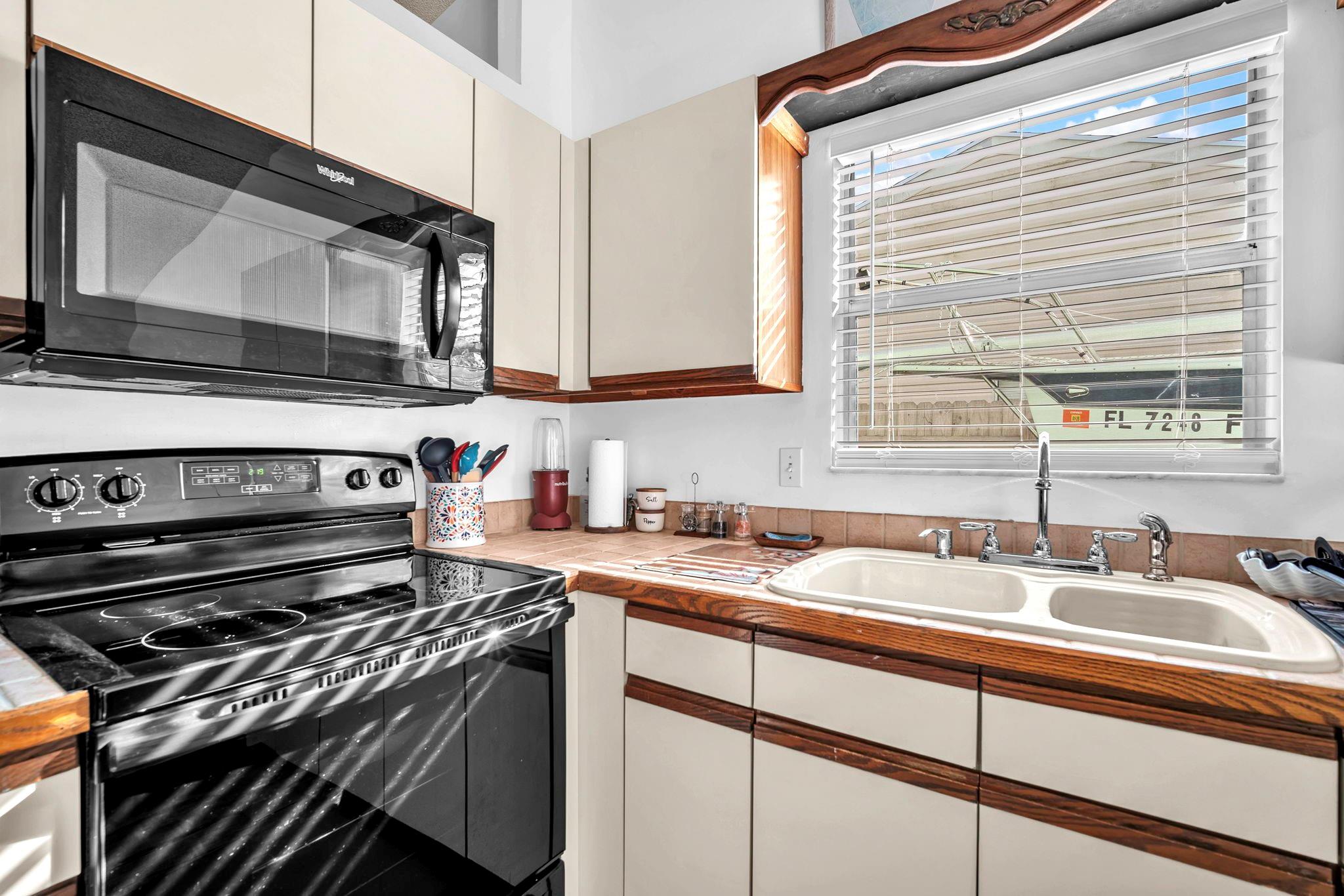 COUNTRYWOOD - Residential