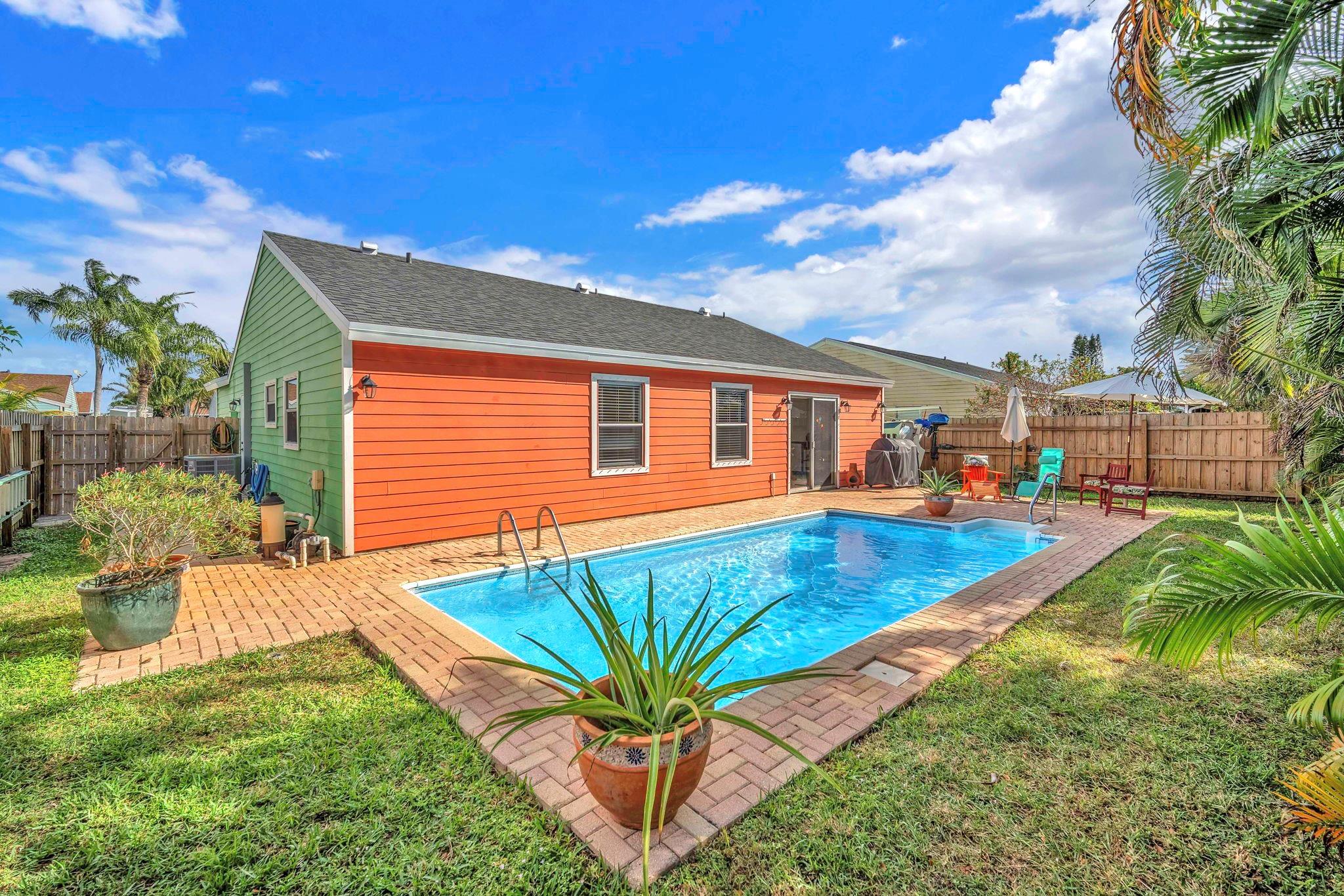 COUNTRYWOOD - Residential