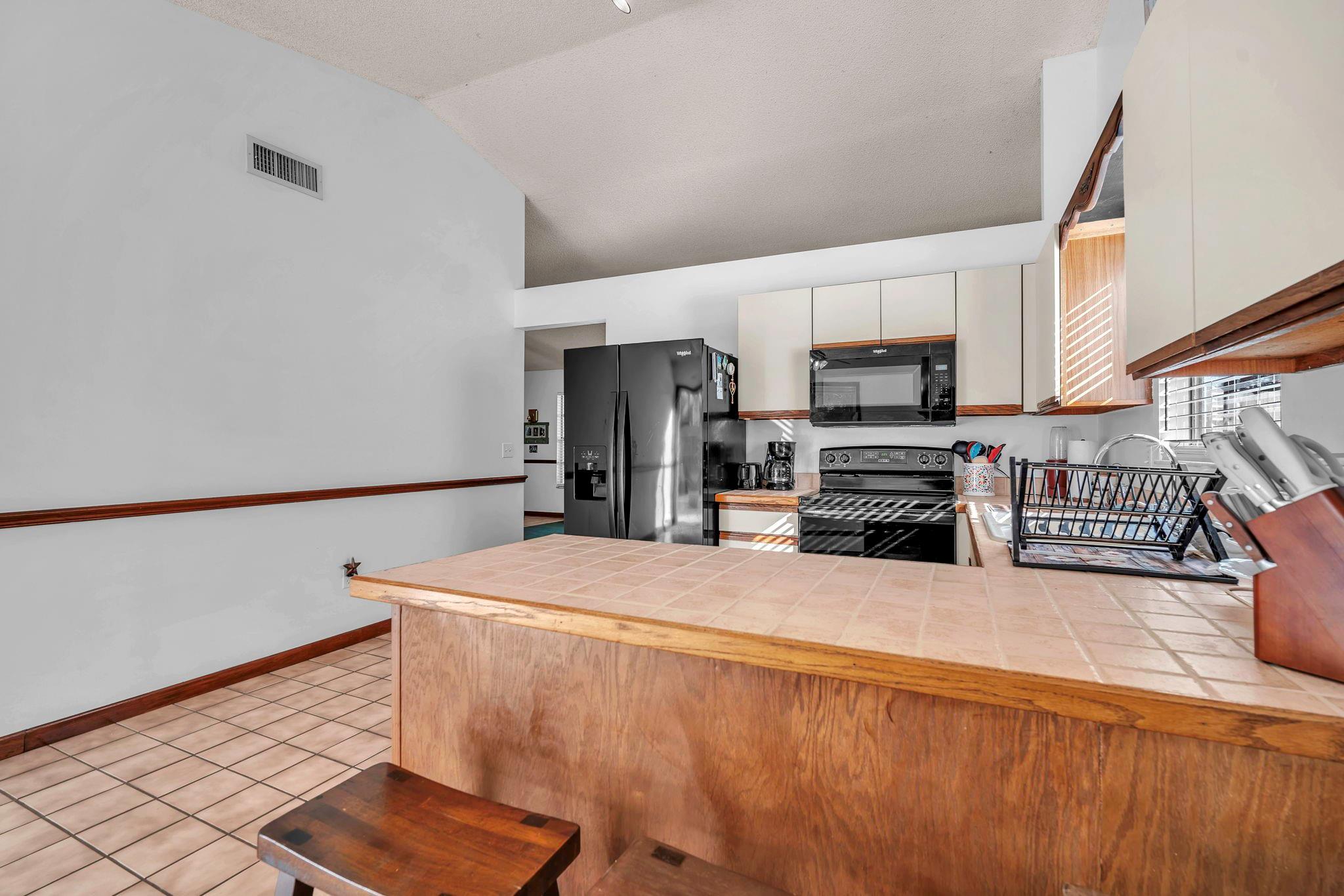 COUNTRYWOOD - Residential