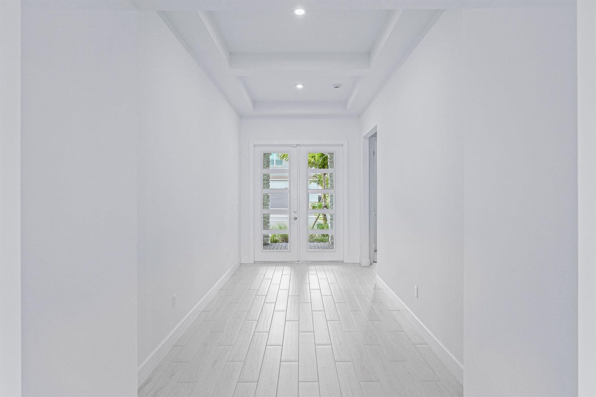 SEVILLE PHASE 1 - Residential Lease