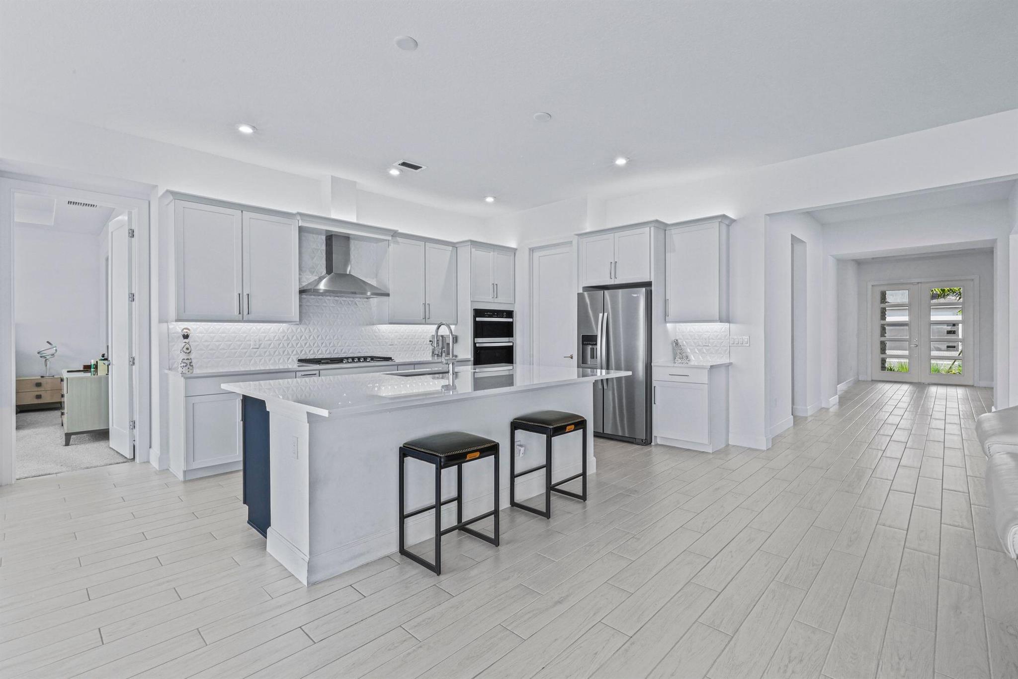 SEVILLE PHASE 1 - Residential Lease