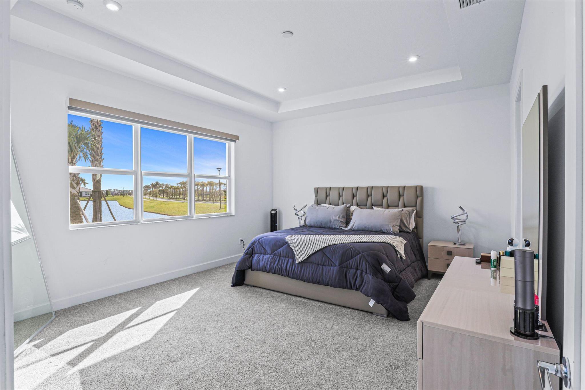 SEVILLE PHASE 1 - Residential Lease