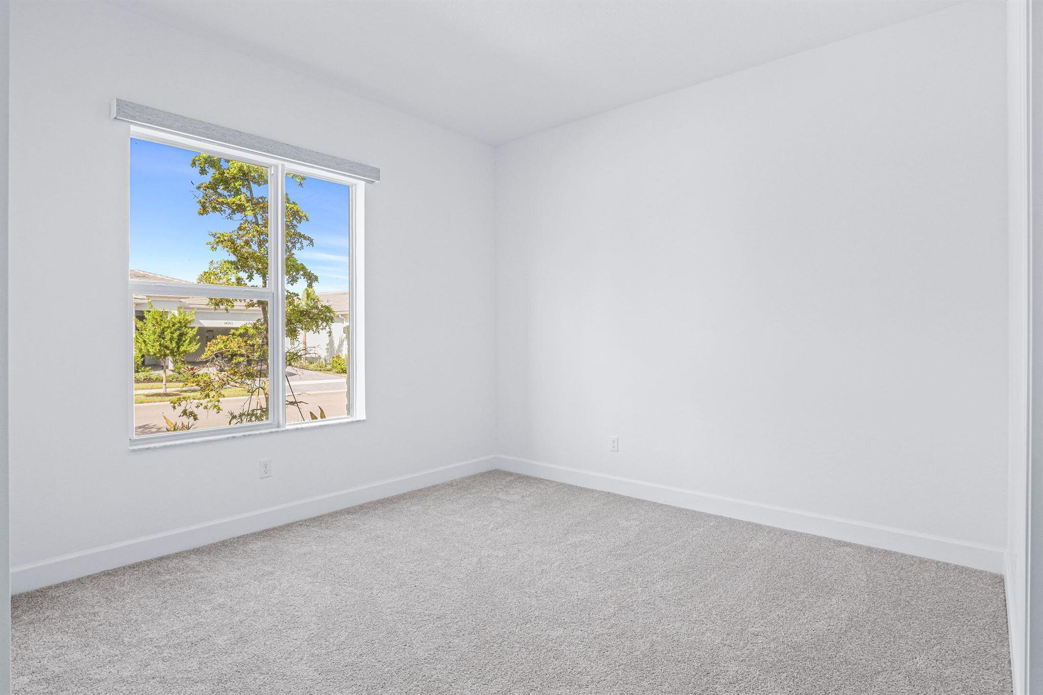SEVILLE PHASE 1 - Residential Lease