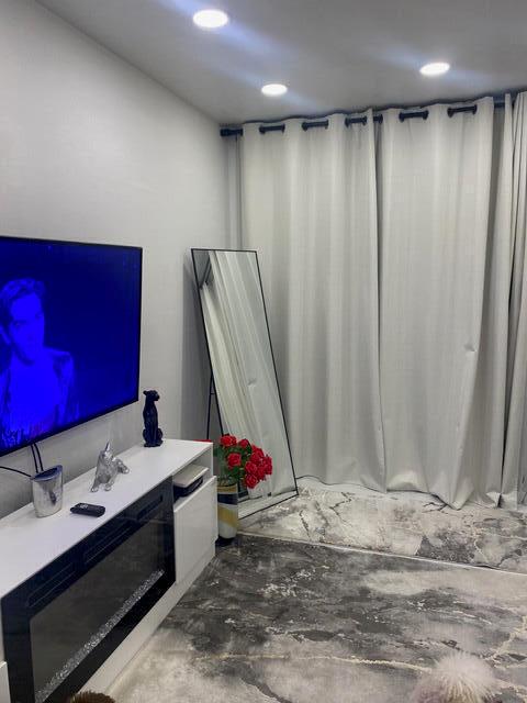 Golden Lakes Vilage - Residential Lease