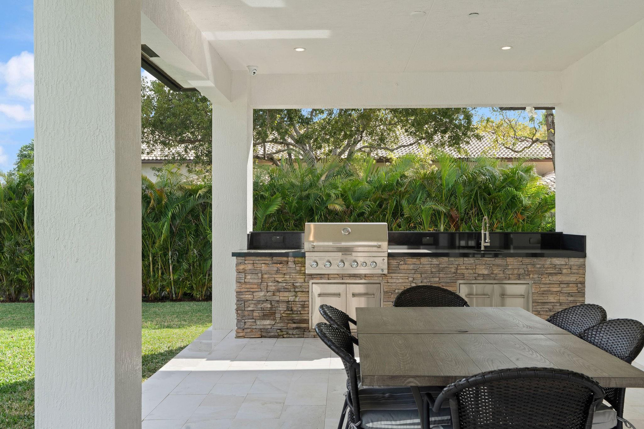 PLANTATION ACRES - Residential