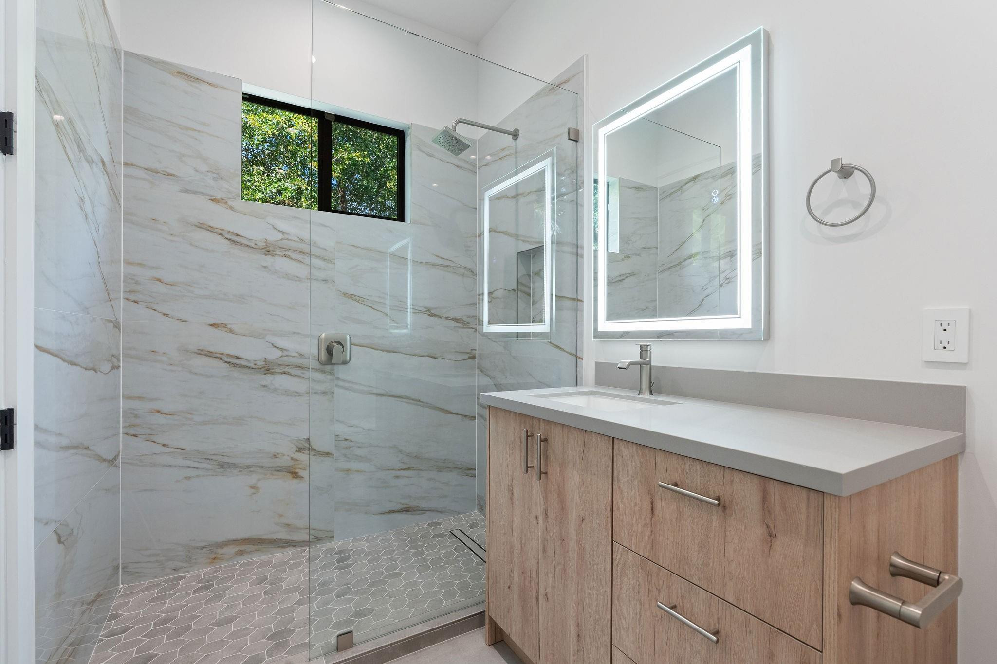 PLANTATION ACRES - Residential