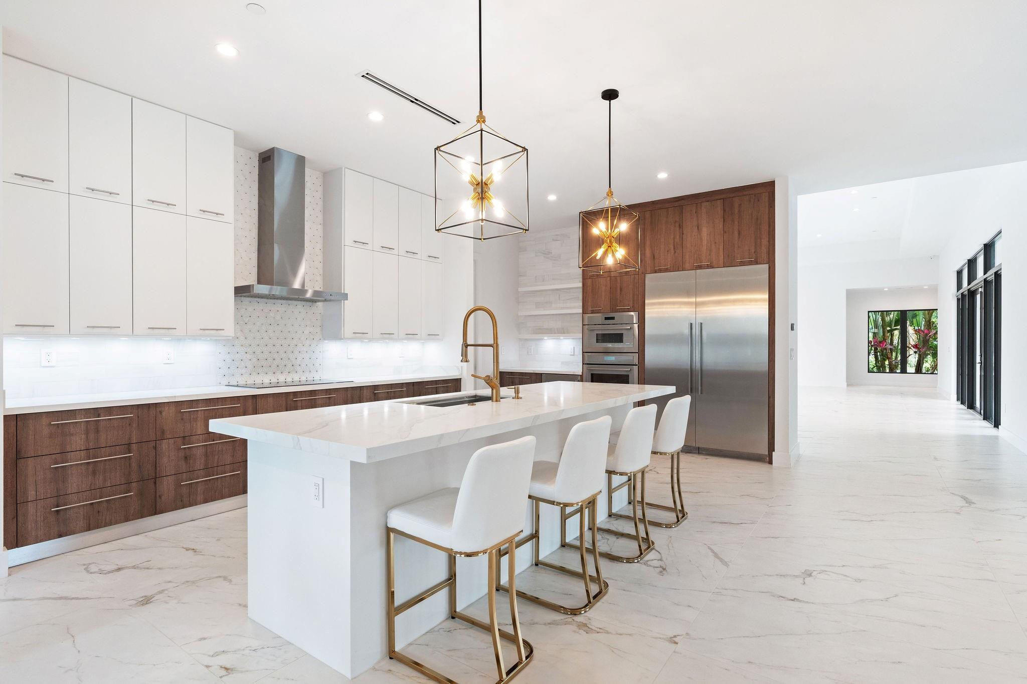 PLANTATION ACRES - Residential