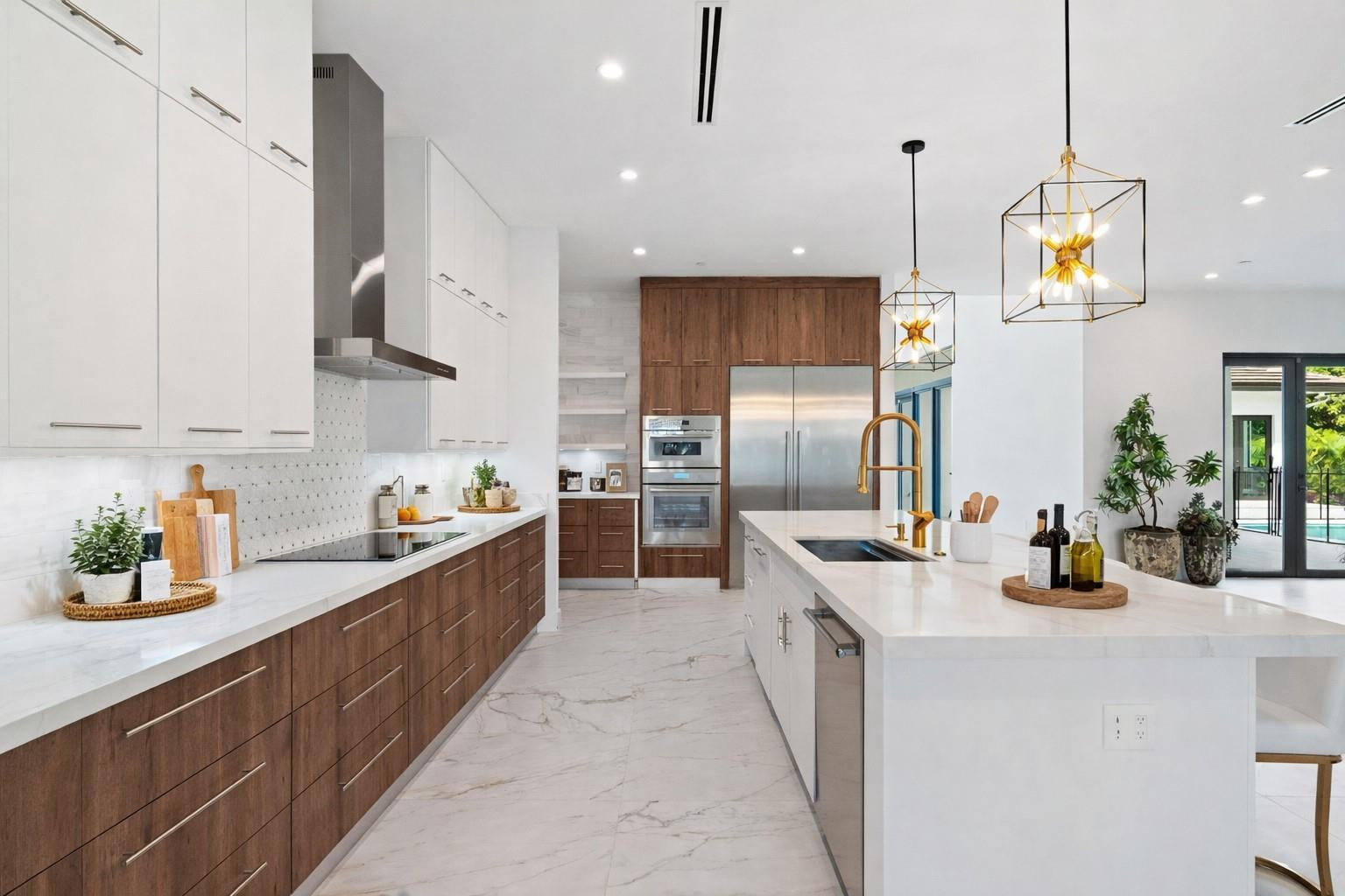 PLANTATION ACRES - Residential