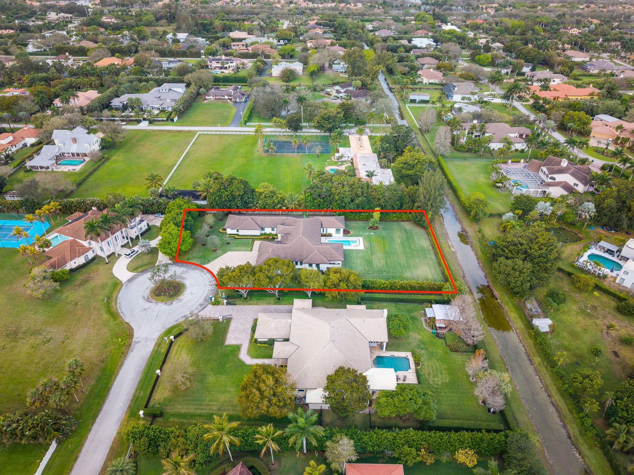 PLANTATION ACRES - Residential