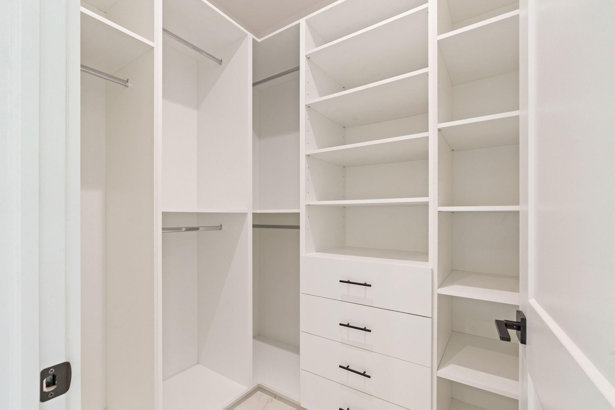 PLANTATION ACRES - Residential