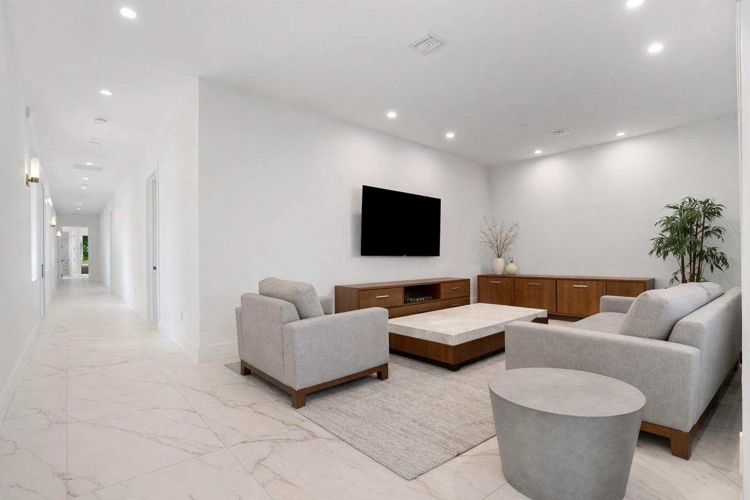 PLANTATION ACRES - Residential