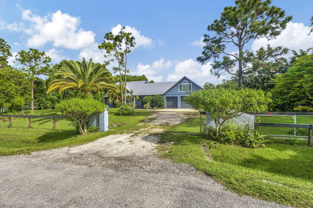 Photo of 12291 76th Road Road N, West Palm Beach, FL 33412 (MLS # R11019393)