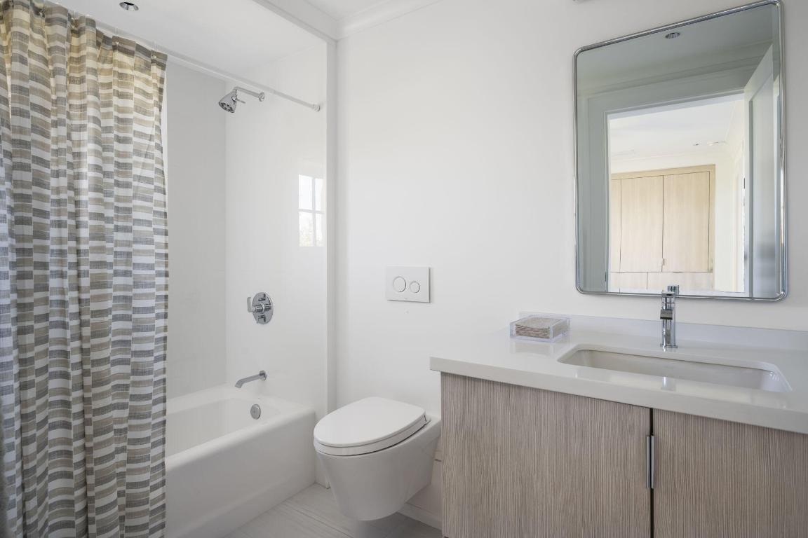 Vero Beach, Florida, 32960, United States, 3 Bedrooms Bedrooms, ,4 BathroomsBathrooms,Residential,Active,1967483