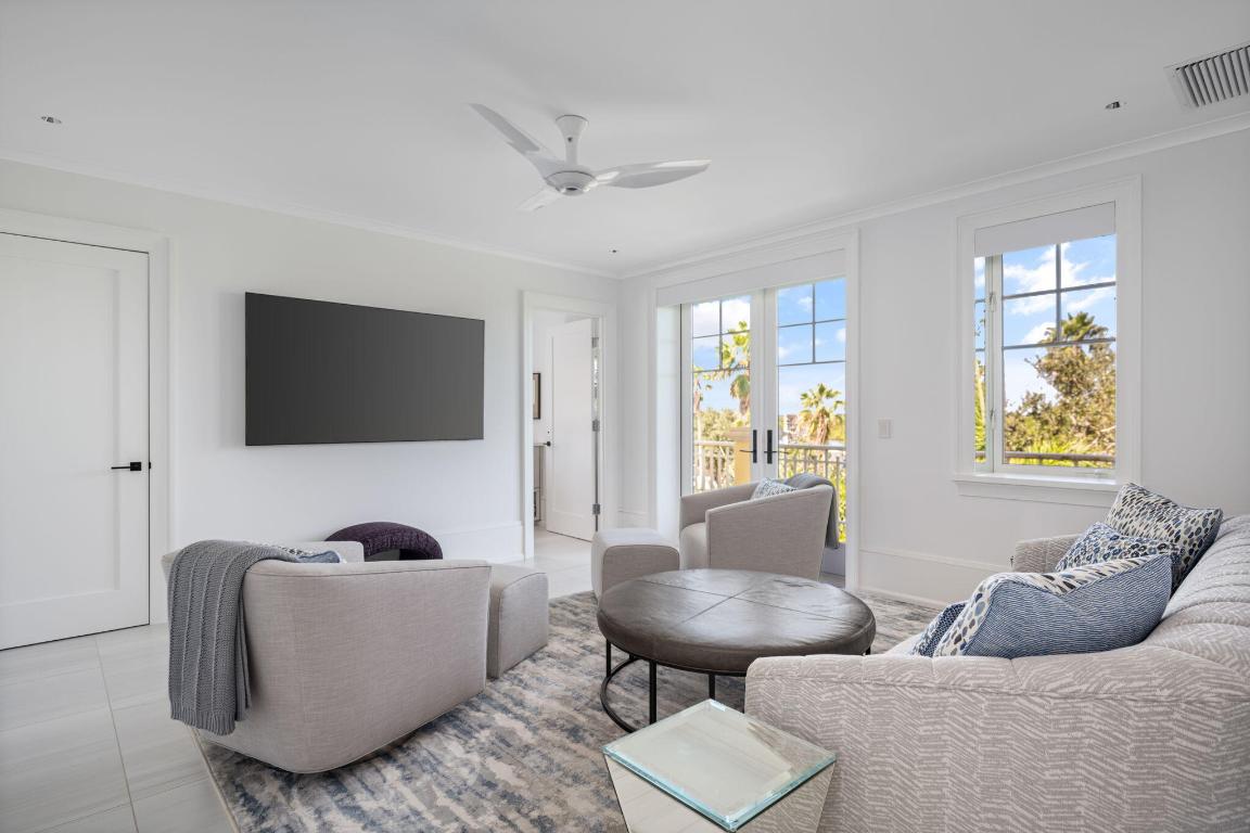 Vero Beach, Florida, 32960, United States, 3 Bedrooms Bedrooms, ,4 BathroomsBathrooms,Residential,Active,1967483