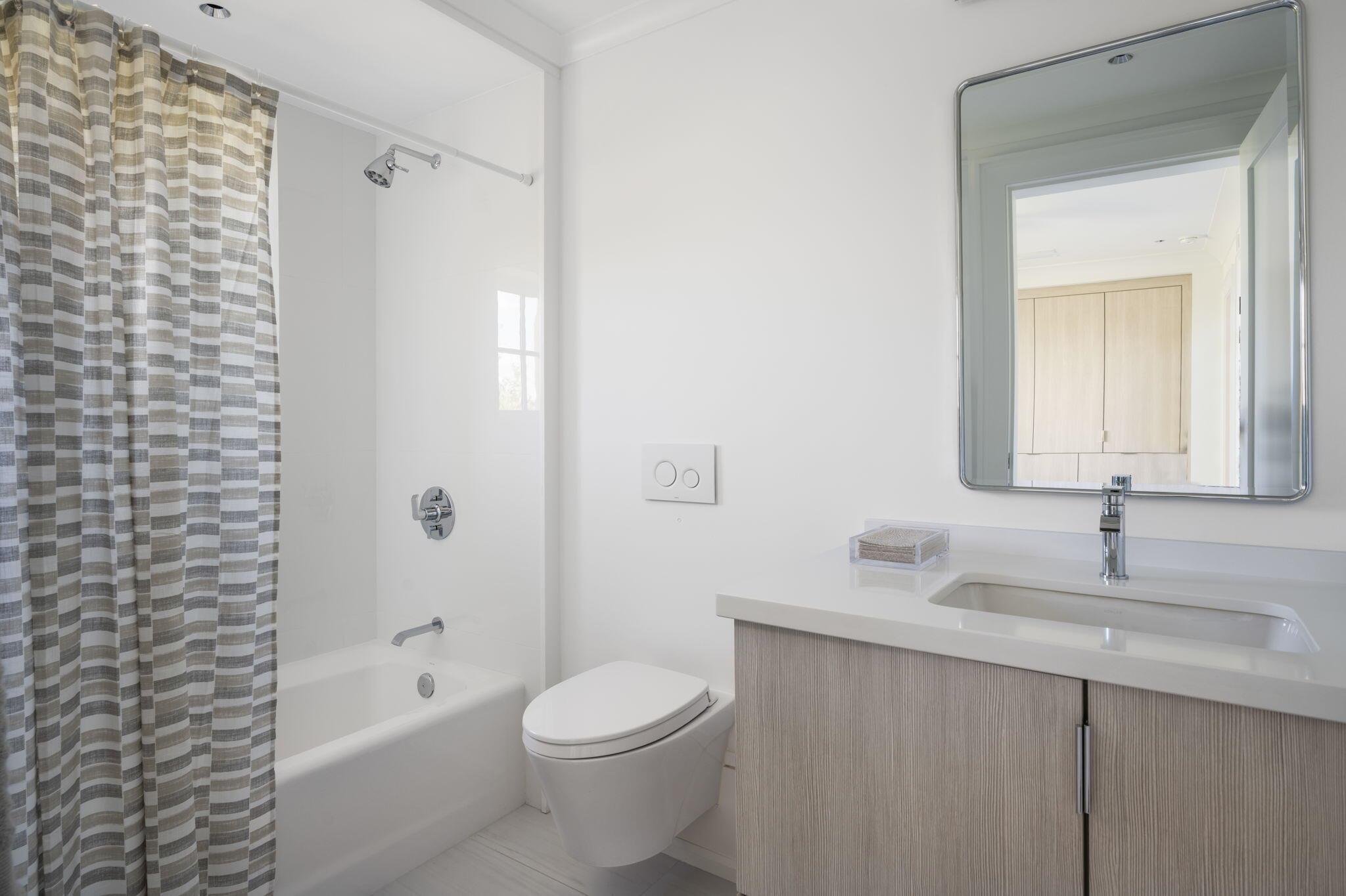 ROYAL PALM POINTE OF VERO - Residential