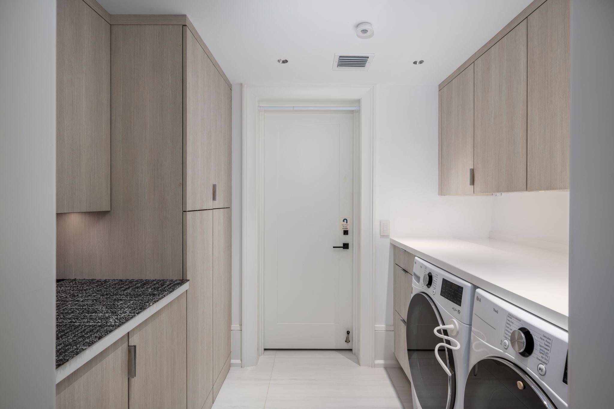 ROYAL PALM POINTE OF VERO - Residential