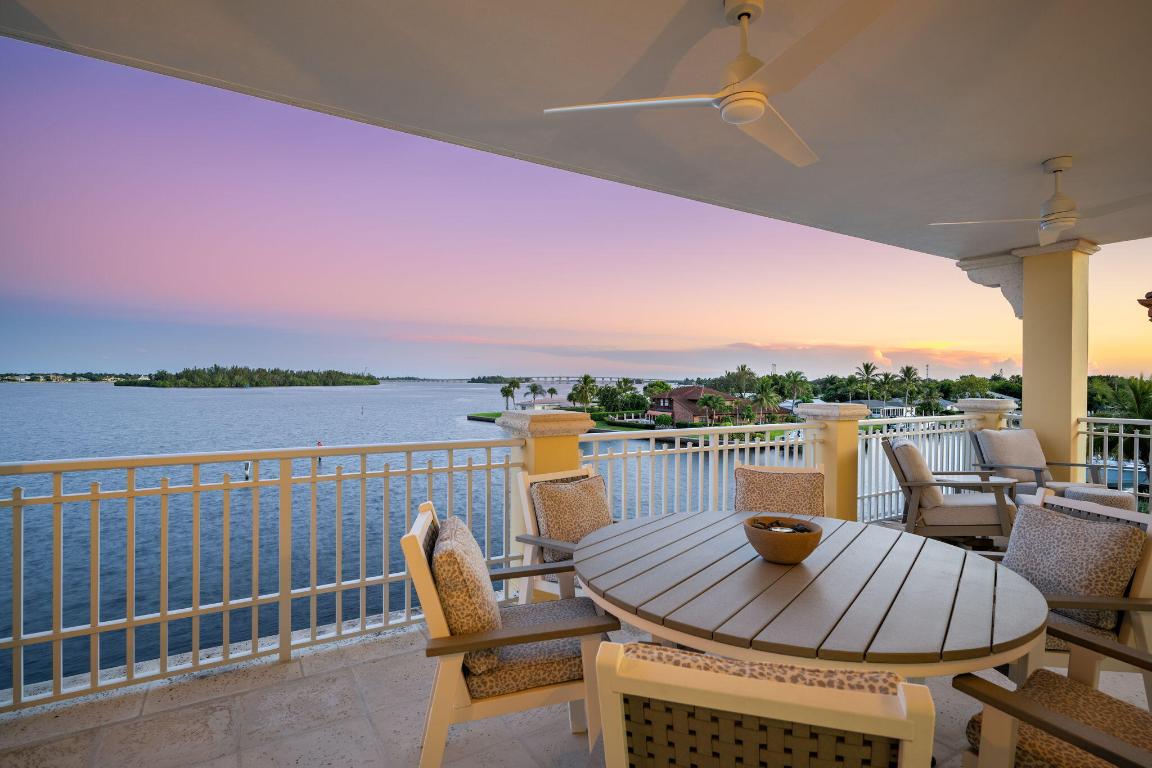 Vero Beach, Florida, 32960, United States, 3 Bedrooms Bedrooms, ,4 BathroomsBathrooms,Residential,Active,1967483