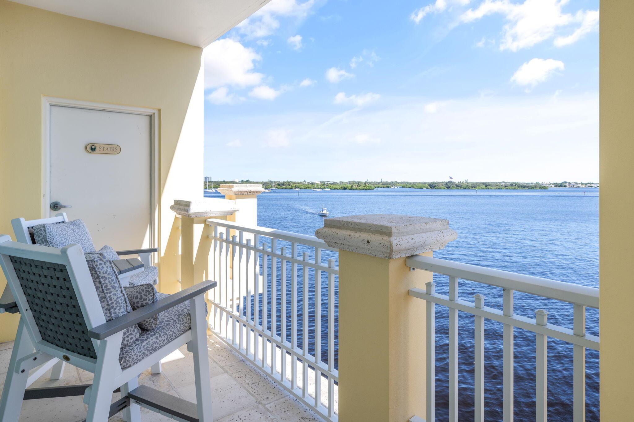 ROYAL PALM POINTE OF VERO - Residential