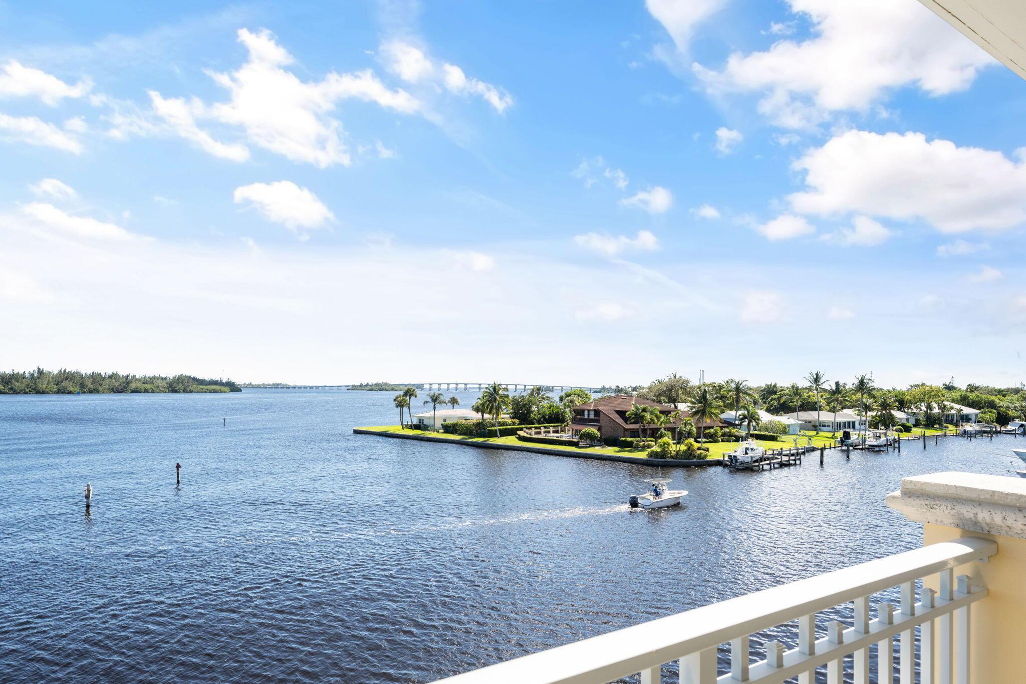 ROYAL PALM POINTE OF VERO - Residential